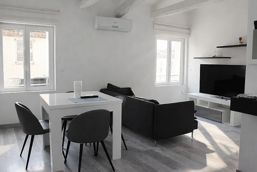 agence immobilière en 6 langues